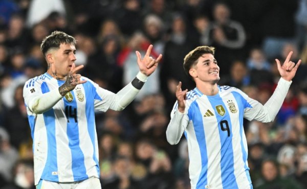 阿尔瓦雷斯：不认为我方是行运符，没纹身不是为了标新改进